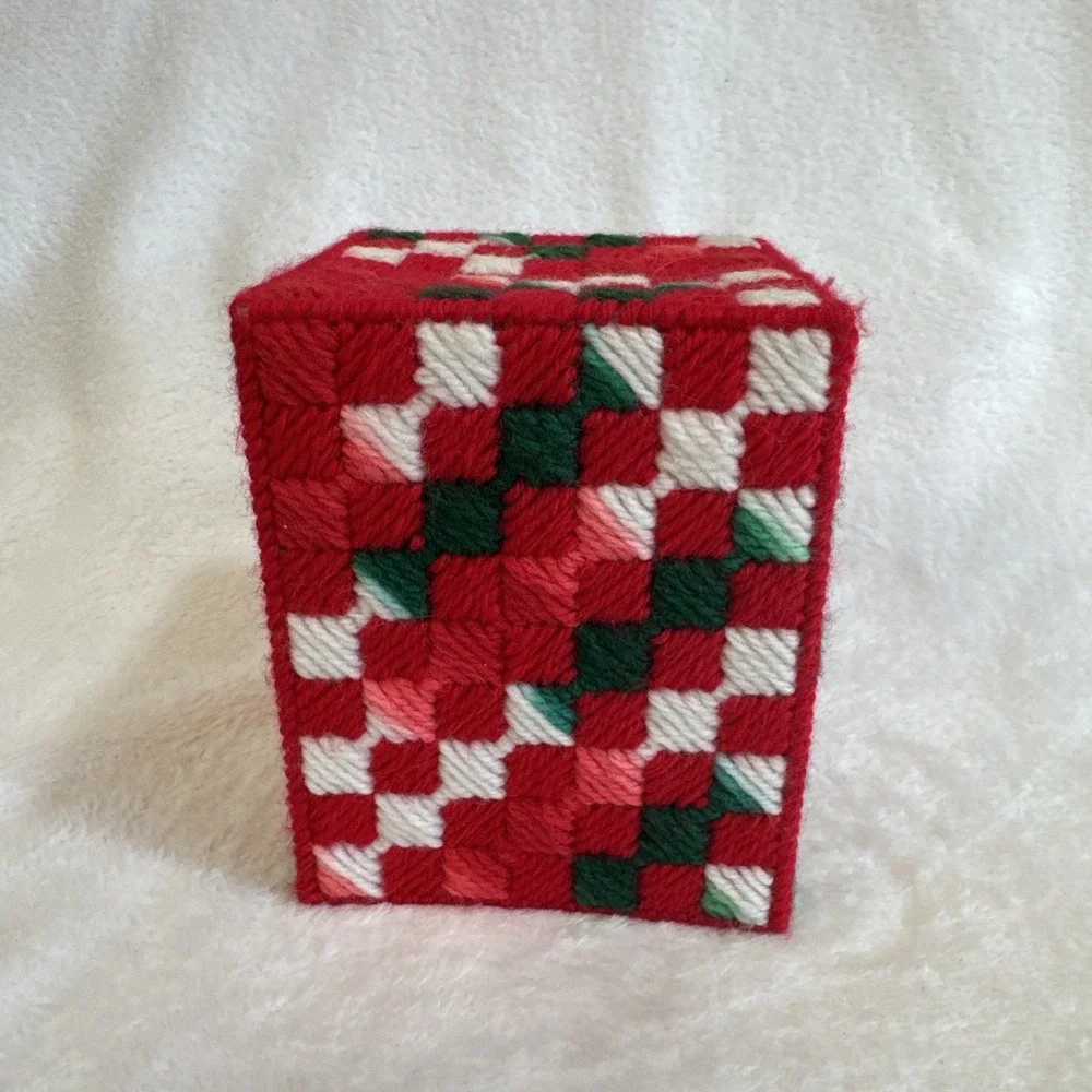 Handmade Plastic Canvas Christmas Tissue Box Cover Red Green White Geometric